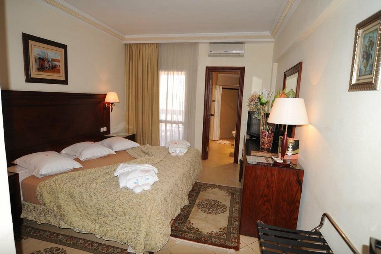Hotel Mogador Express Gueliz Marrakesch Exterior foto